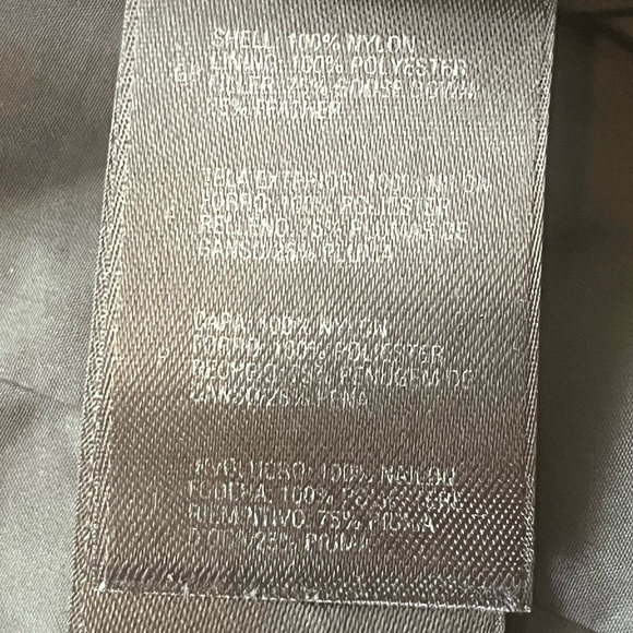 The North Face 550 Black Satin Quilted Puffer Vest Packable Size M - Picture 5 of 11